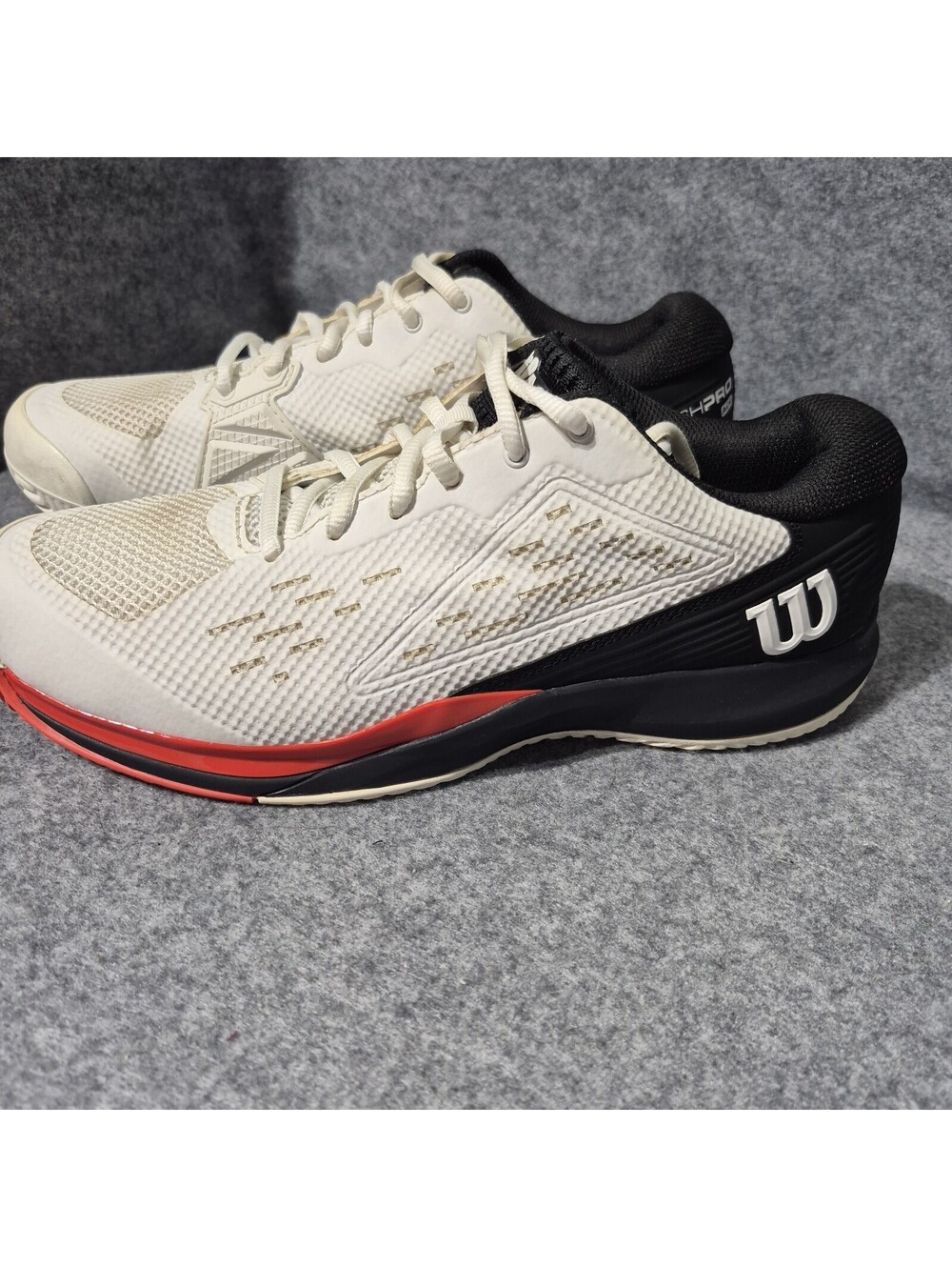 NEW WILSON Rush Pro Ace Men's Size 9, White/Red/Black